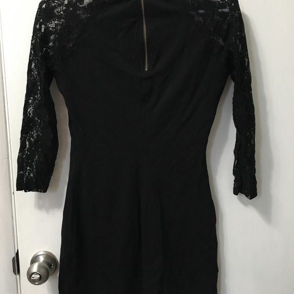 Express Lace Sleeve Dress - Picture 3 of 3